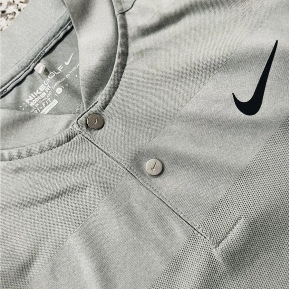 Nike Dri-Fit Blade Collar Golf Polo - Size S - Picture 3 of 3